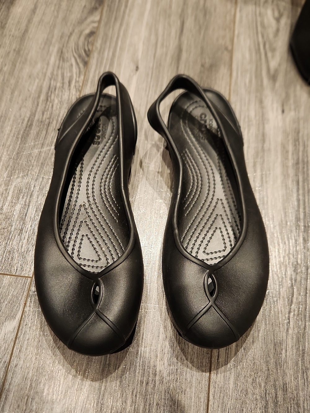 EUC CROCS Black Women's Slingback Rubber Flats SZ 9